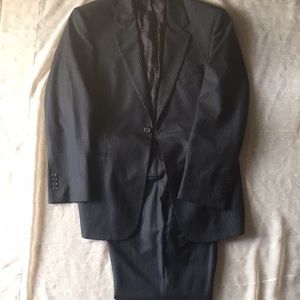 Jos A Banks 100% Wool charcoal pinstripe suit